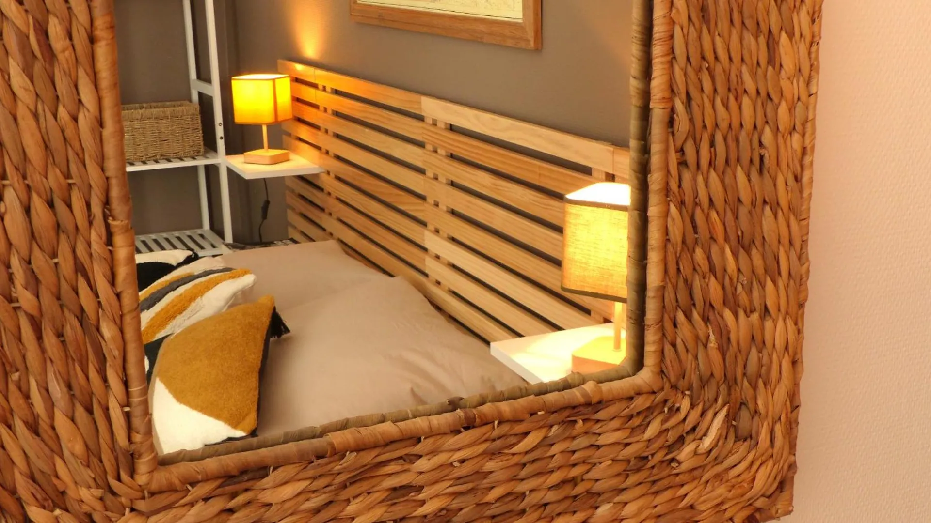 Holiday home Ravissante Maison Sur Les Quais De St Goustan Auray